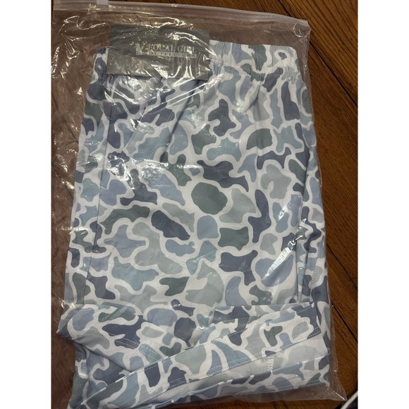 Pants - local girl outfitters volley shorts NWT camo large